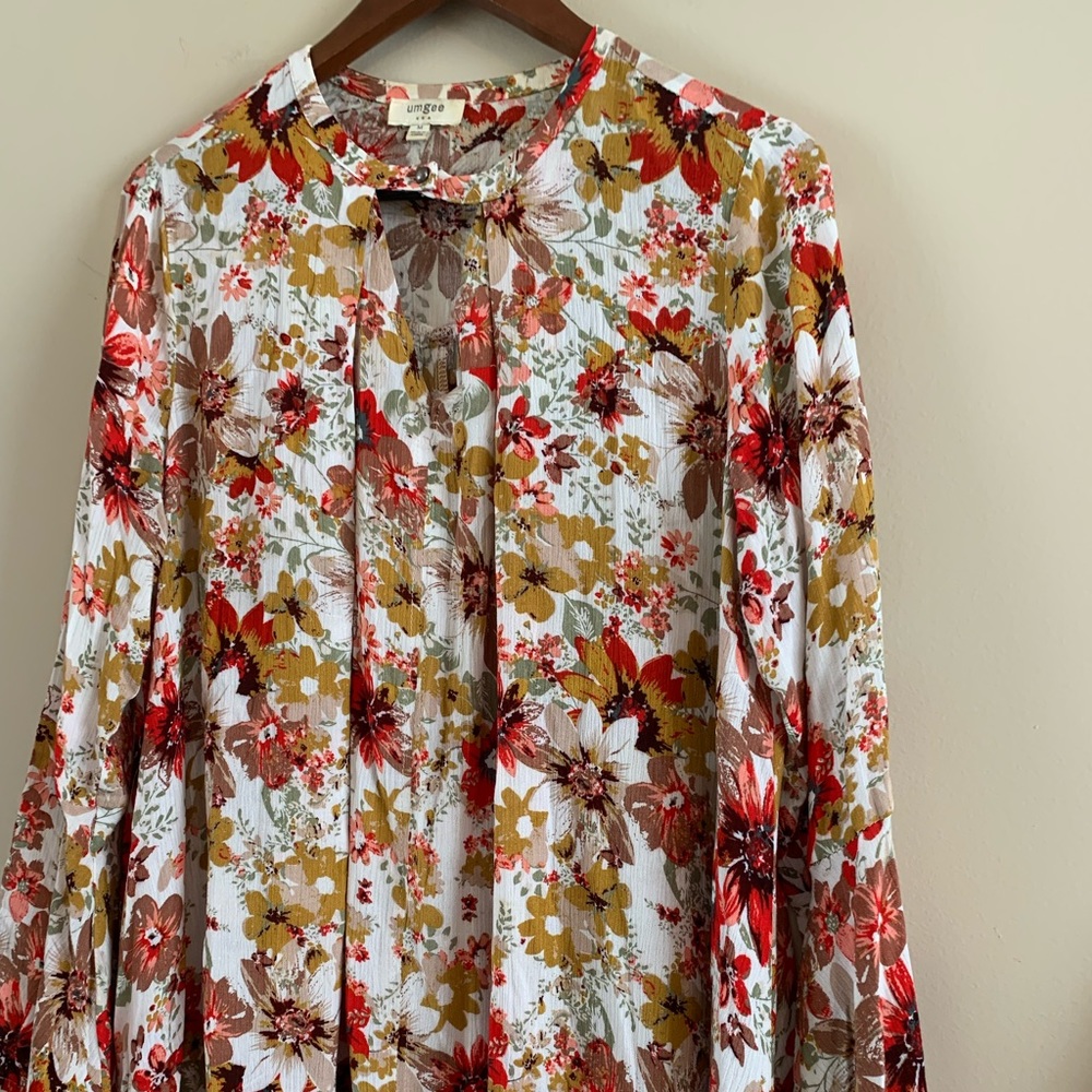 Beautiful umgee top . - Picture 5 of 6